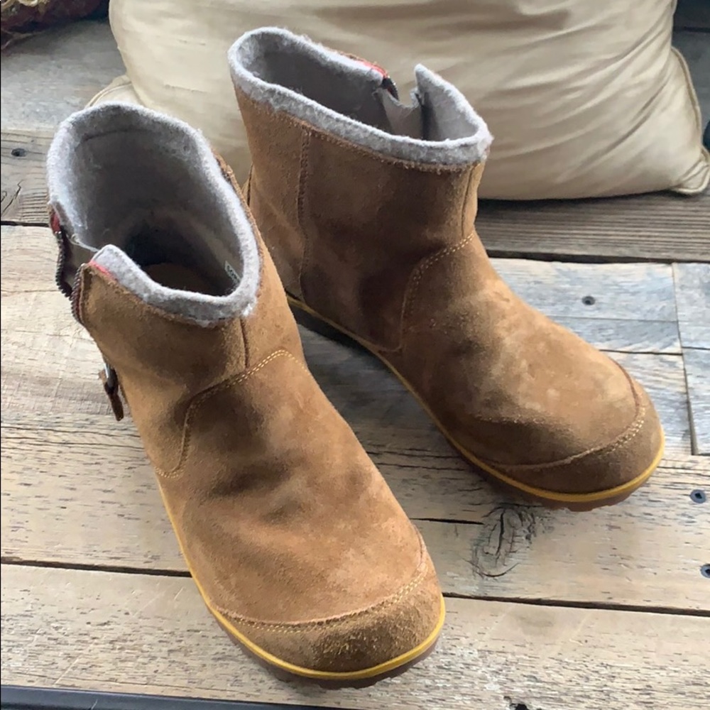 Tan Sorel Waterproof Side Zip Booties Size 10